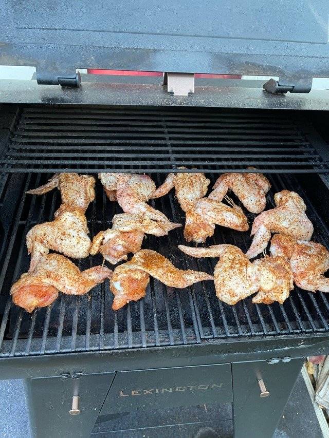 0-400 chicken wings on the Pit Boss for dinner – should be d